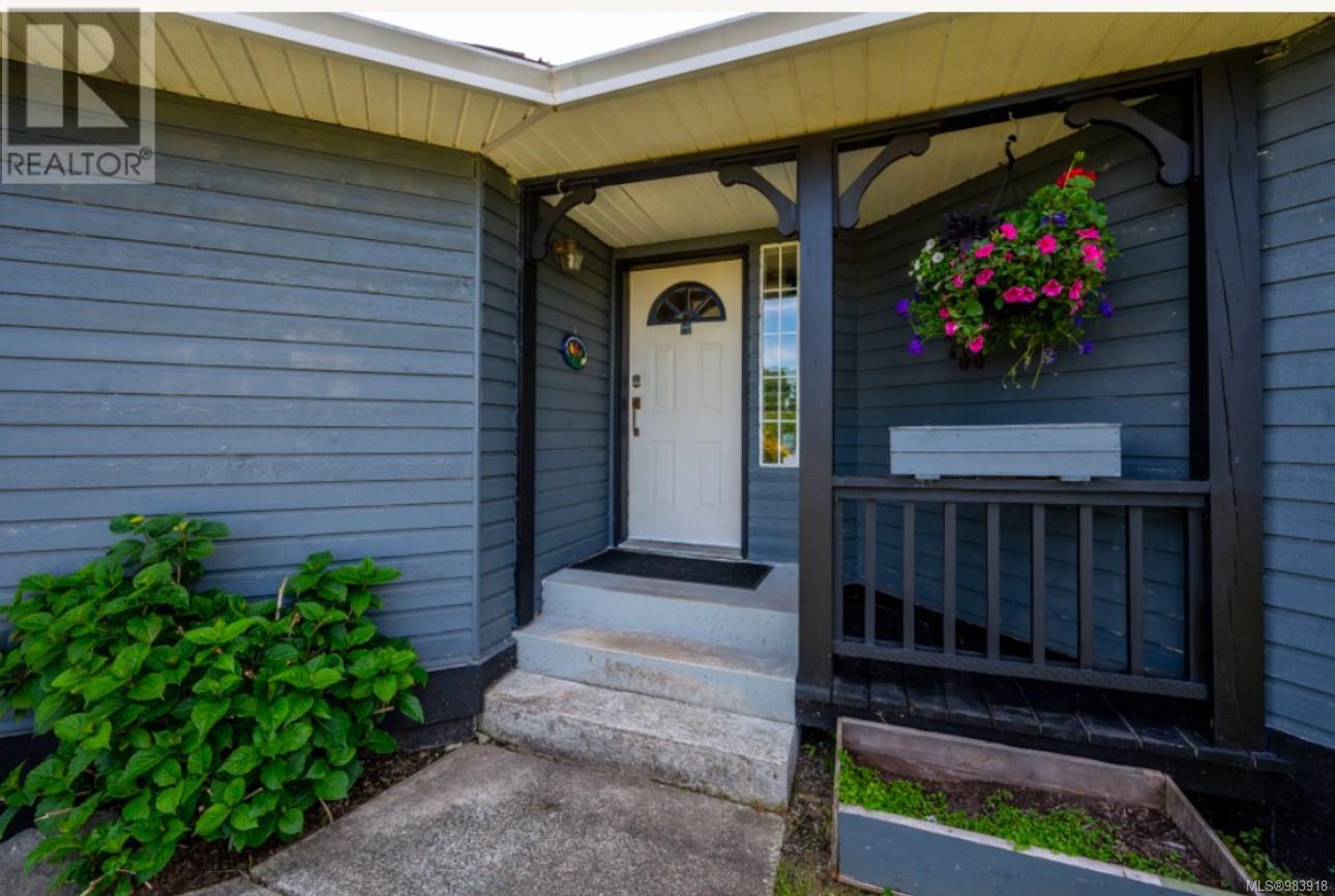 2610 Seymour Pl, Campbell River real estate listing 983918