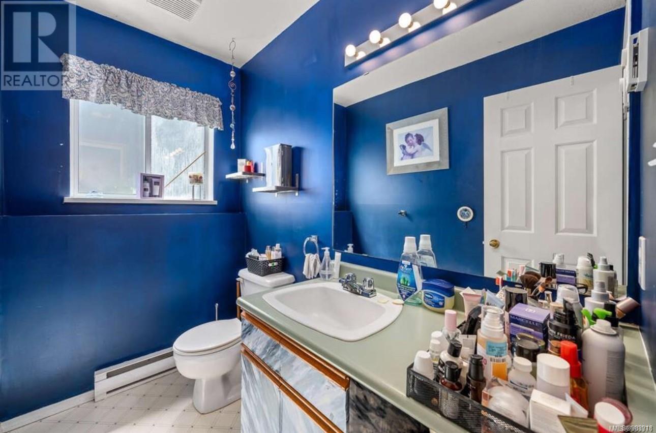 2610 Seymour Pl, Campbell River real estate listing 983918