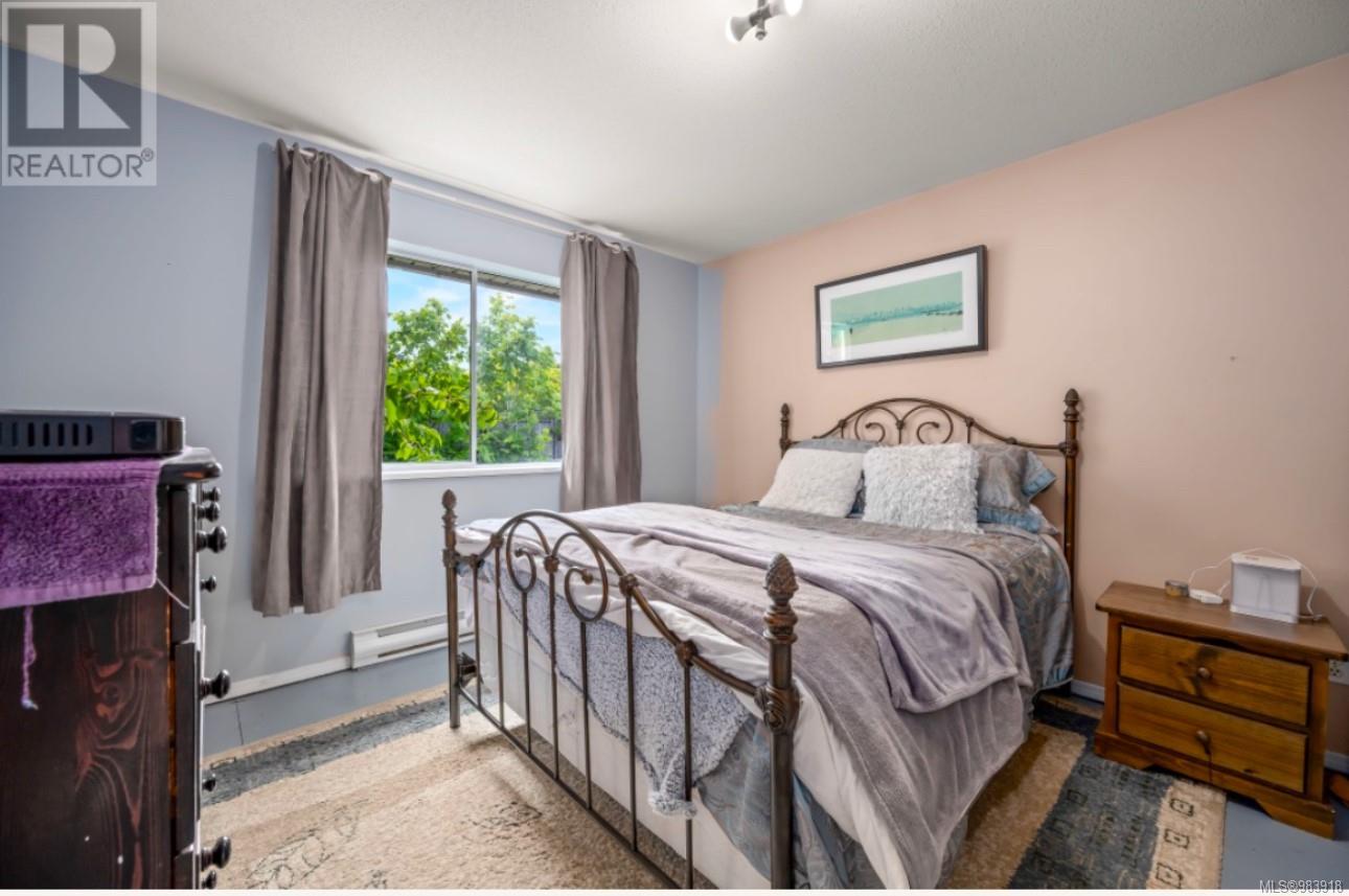 2610 Seymour Pl, Campbell River real estate listing 983918