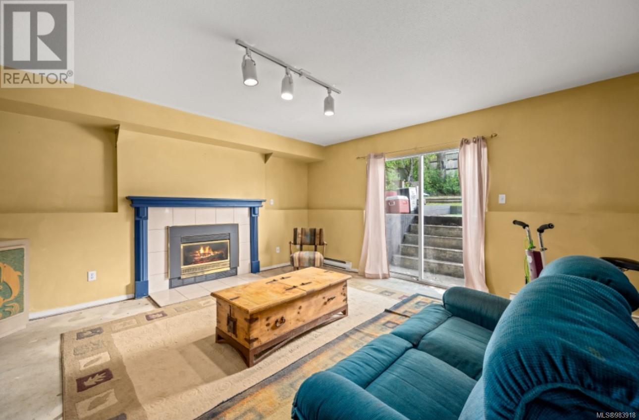 2610 Seymour Pl, Campbell River real estate listing 983918