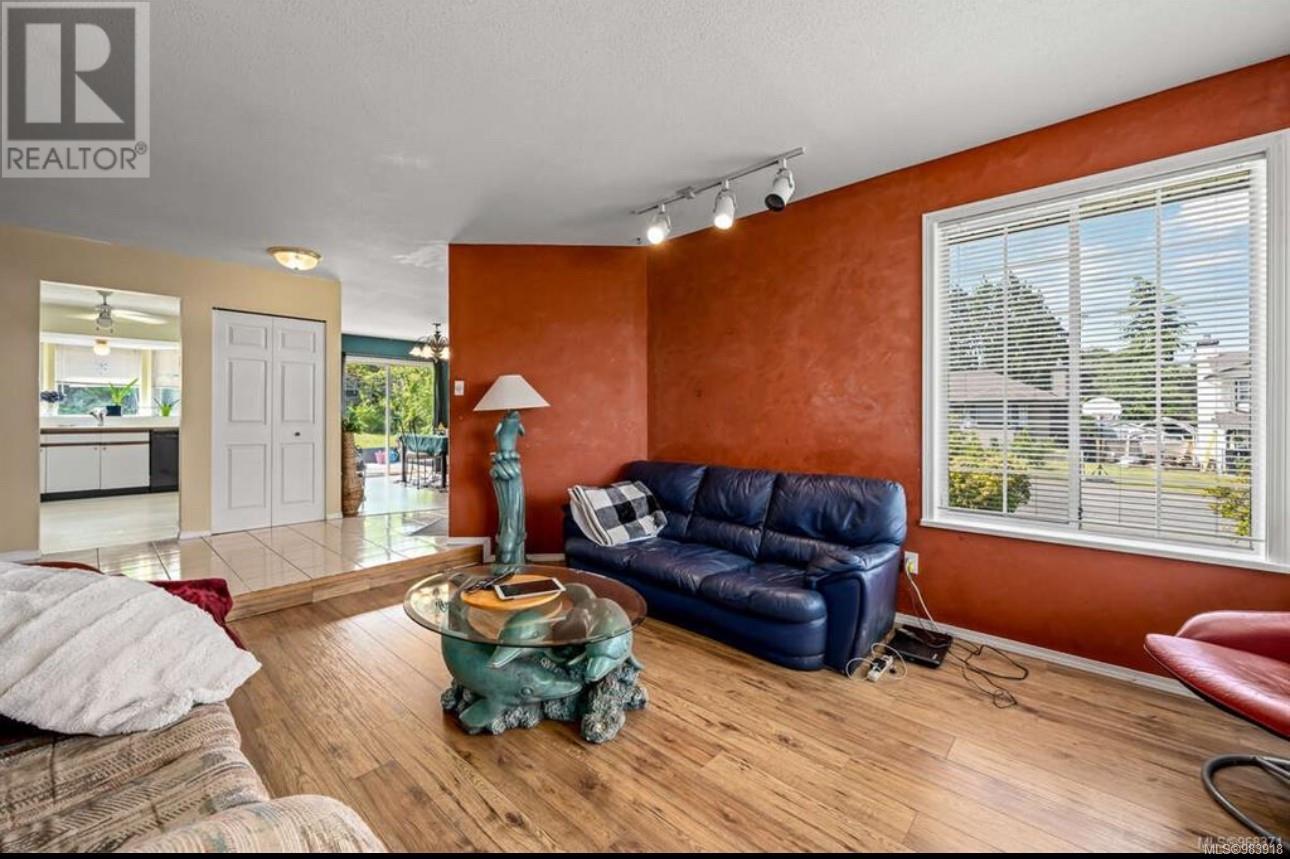 2610 Seymour Pl, Campbell River real estate listing 983918