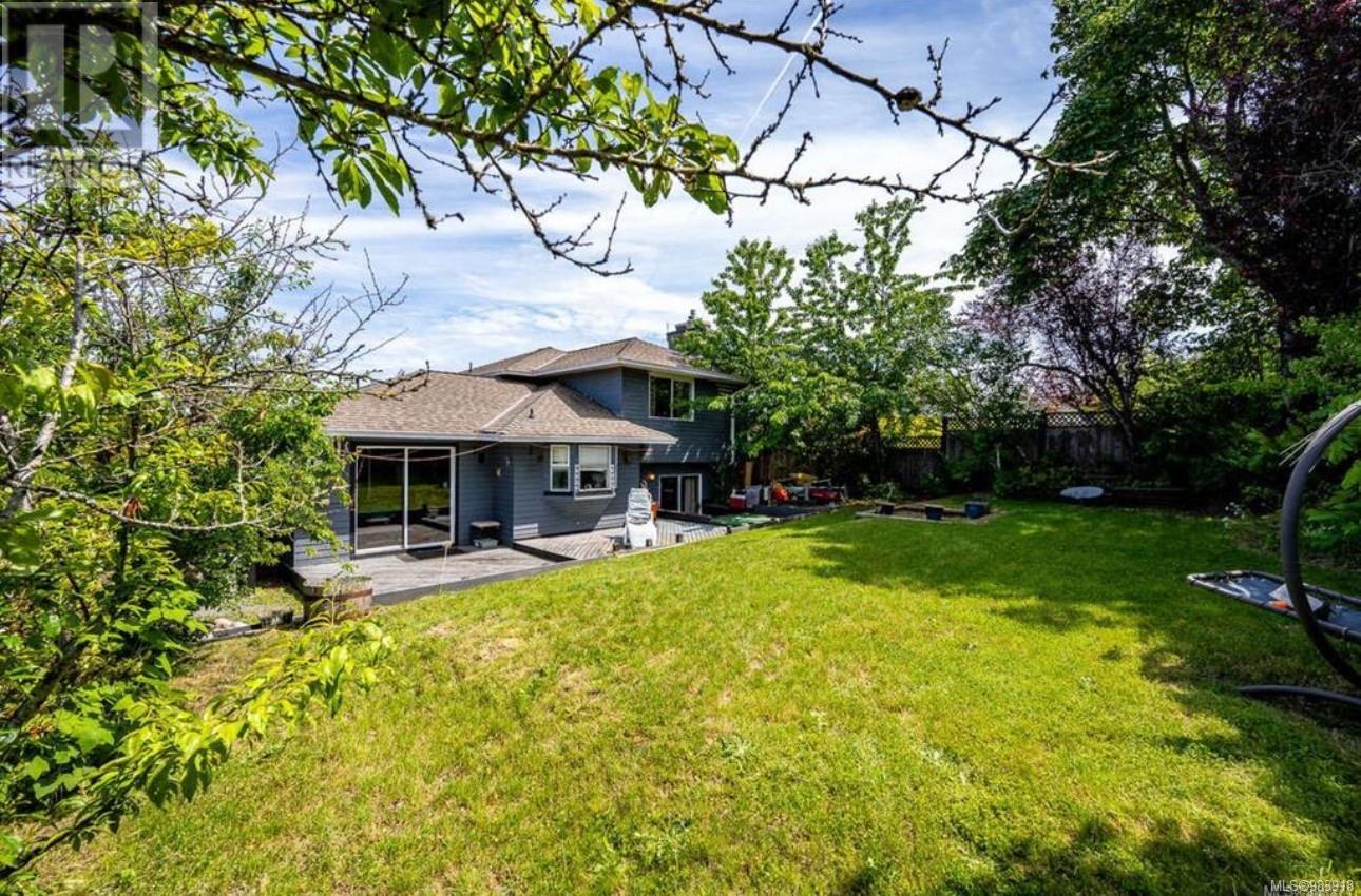 2610 Seymour Pl, Campbell River real estate listing 983918