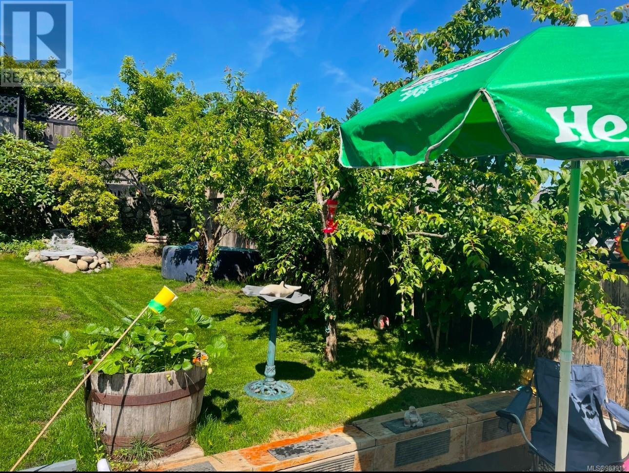 2610 Seymour Pl, Campbell River real estate listing 983918