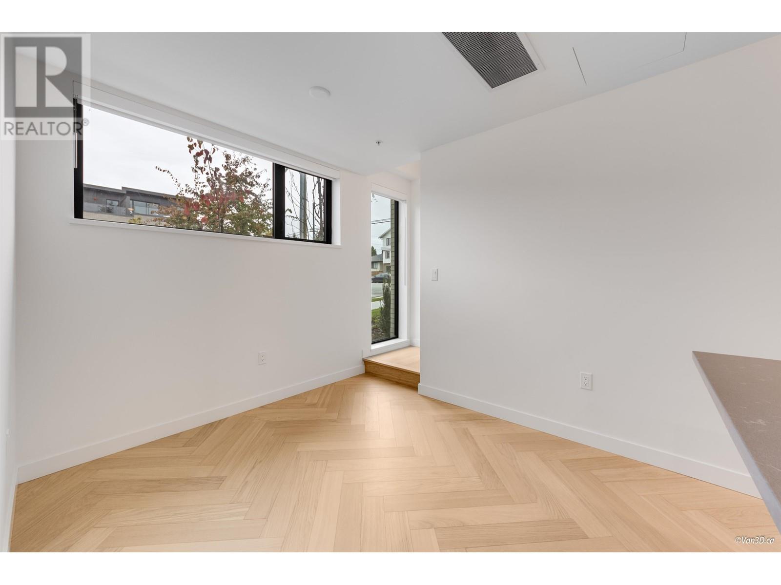 18 6788 OAK STREET, Vancouver