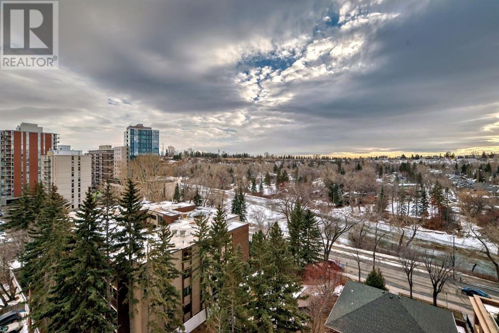 Single Family House High rise for Sale in    Avenue SW Mission Calgary 