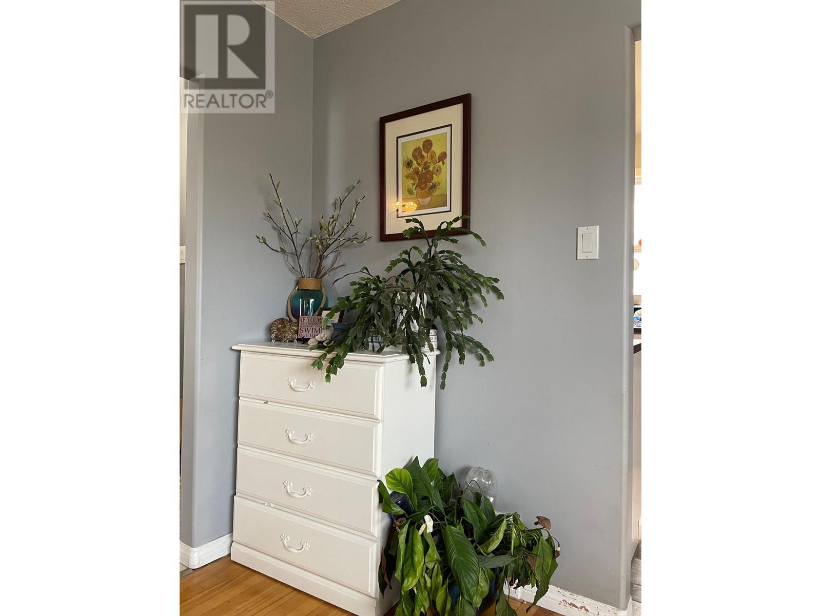 4711 SPRUCE AVENUE, Fort Nelson