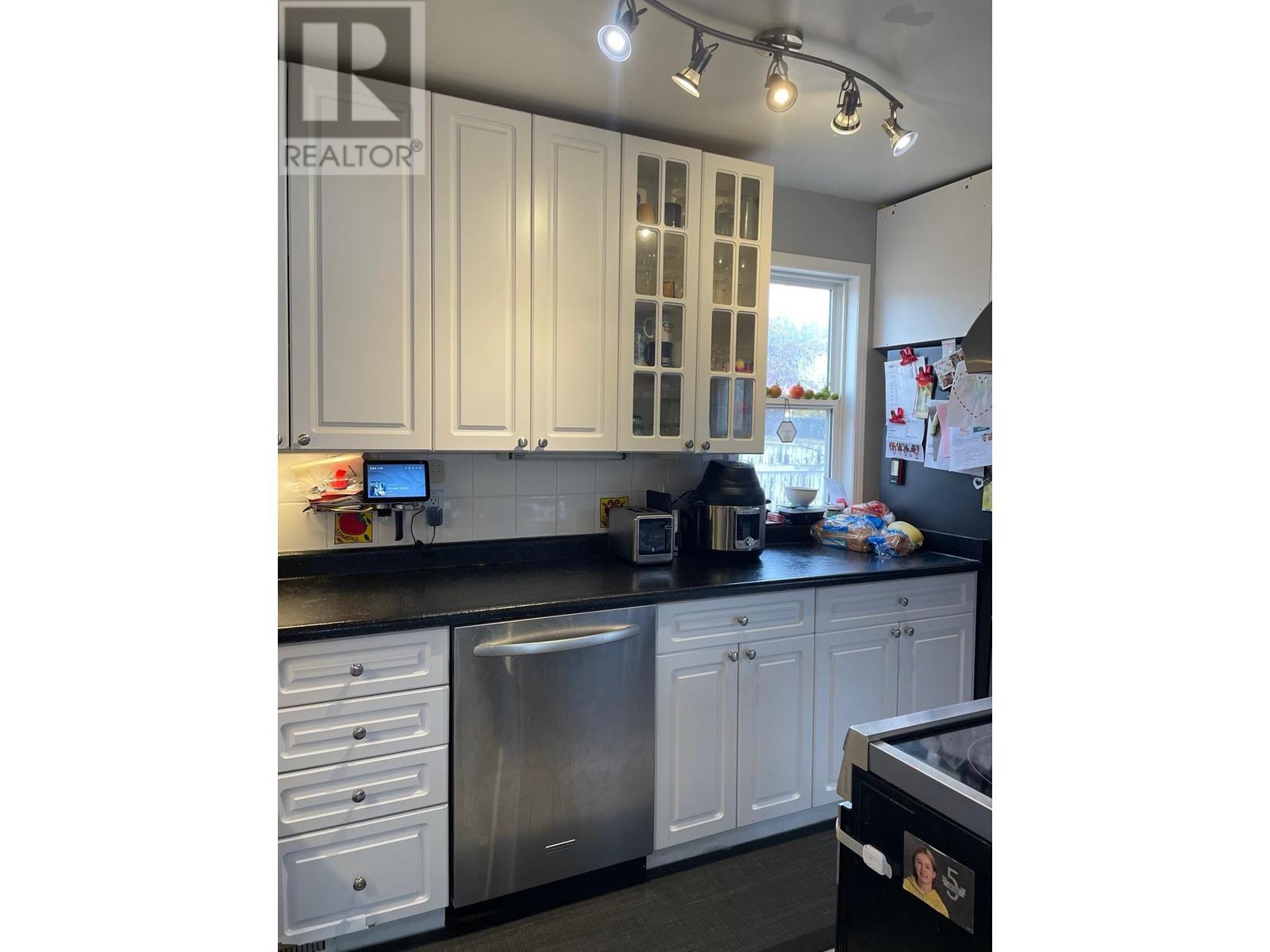 4711 SPRUCE AVENUE, Fort Nelson