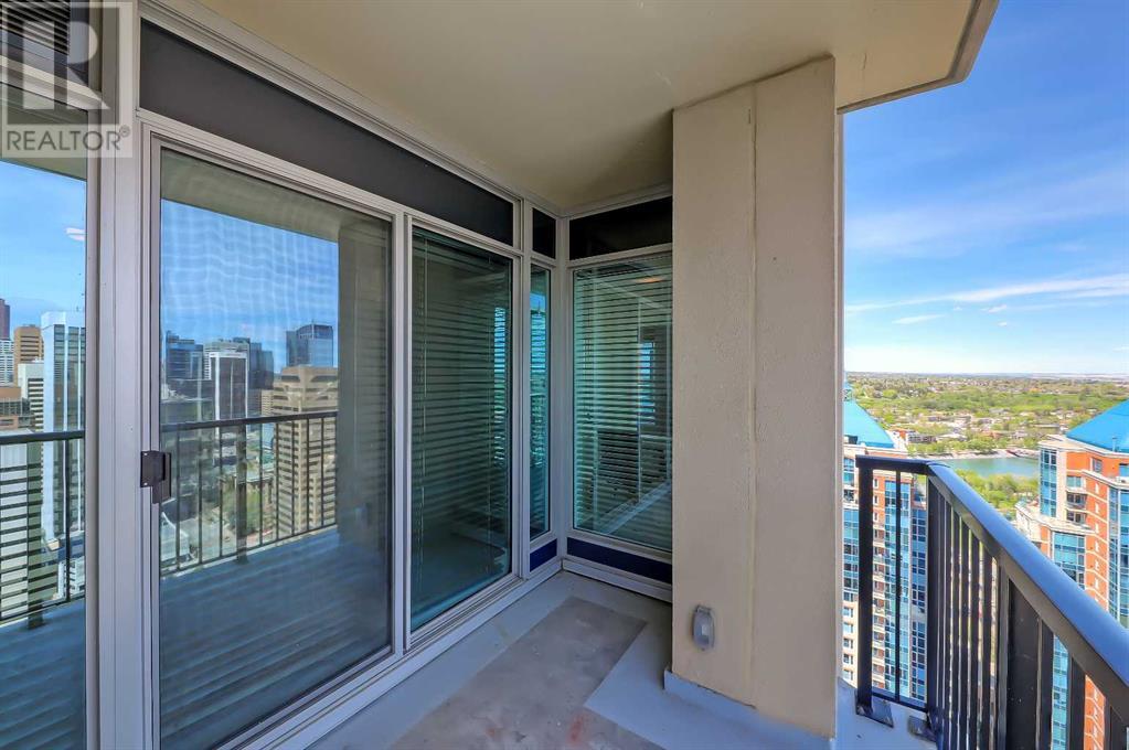 Single Family House High rise for Sale in    Avenue SW Downtown Commercial Core Calgary 