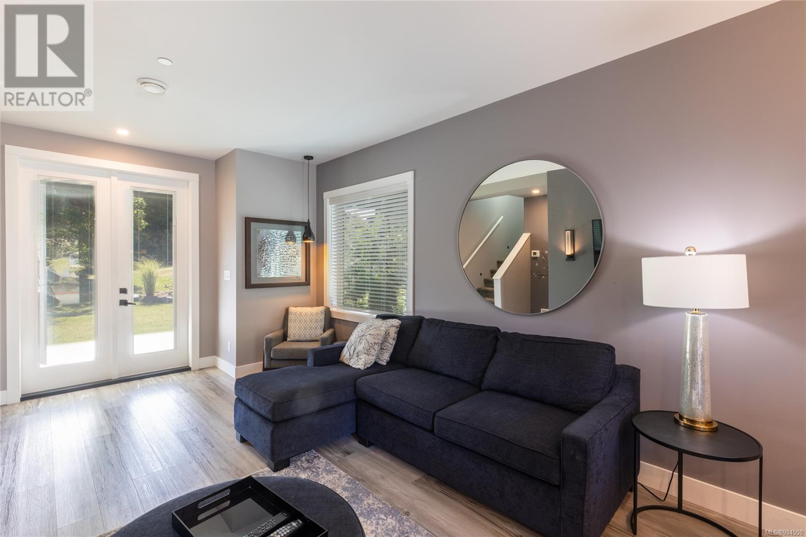 3 1175 Resort Dr, Parksville real estate listing 984550