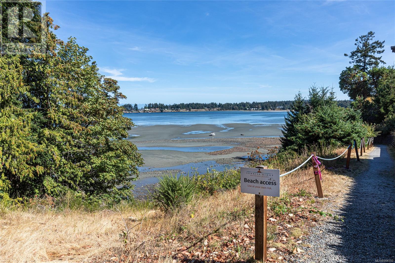 3 1175 Resort Dr, Parksville real estate listing 984550
