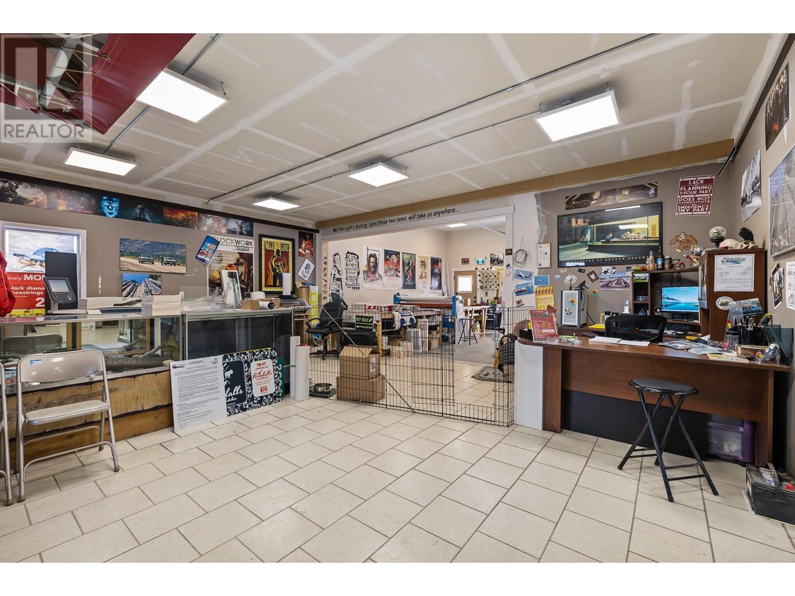  101 7th Avenue, Keremeos