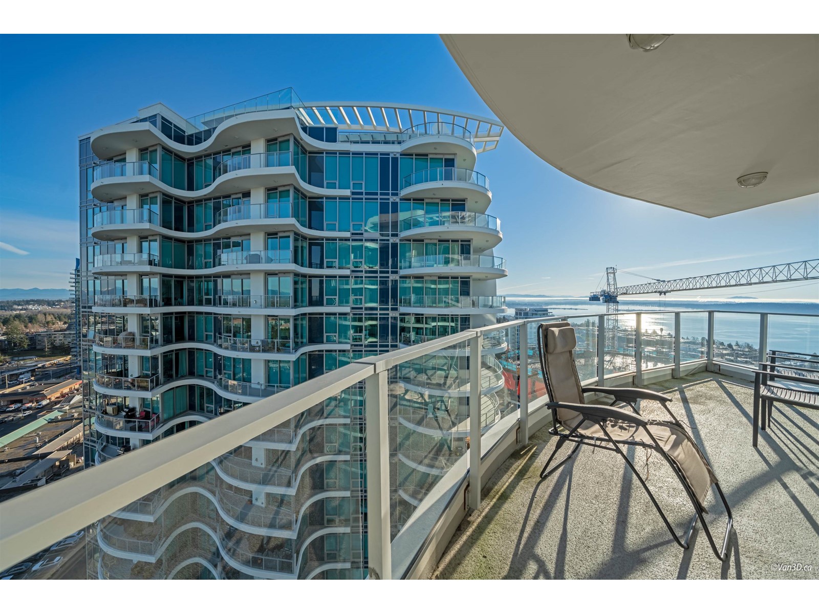 2203 1500 MARTIN STREET, White Rock