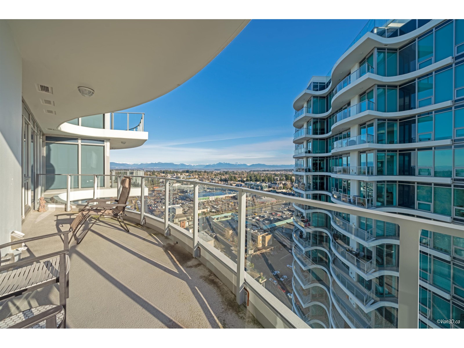 2203 1500 MARTIN STREET, White Rock