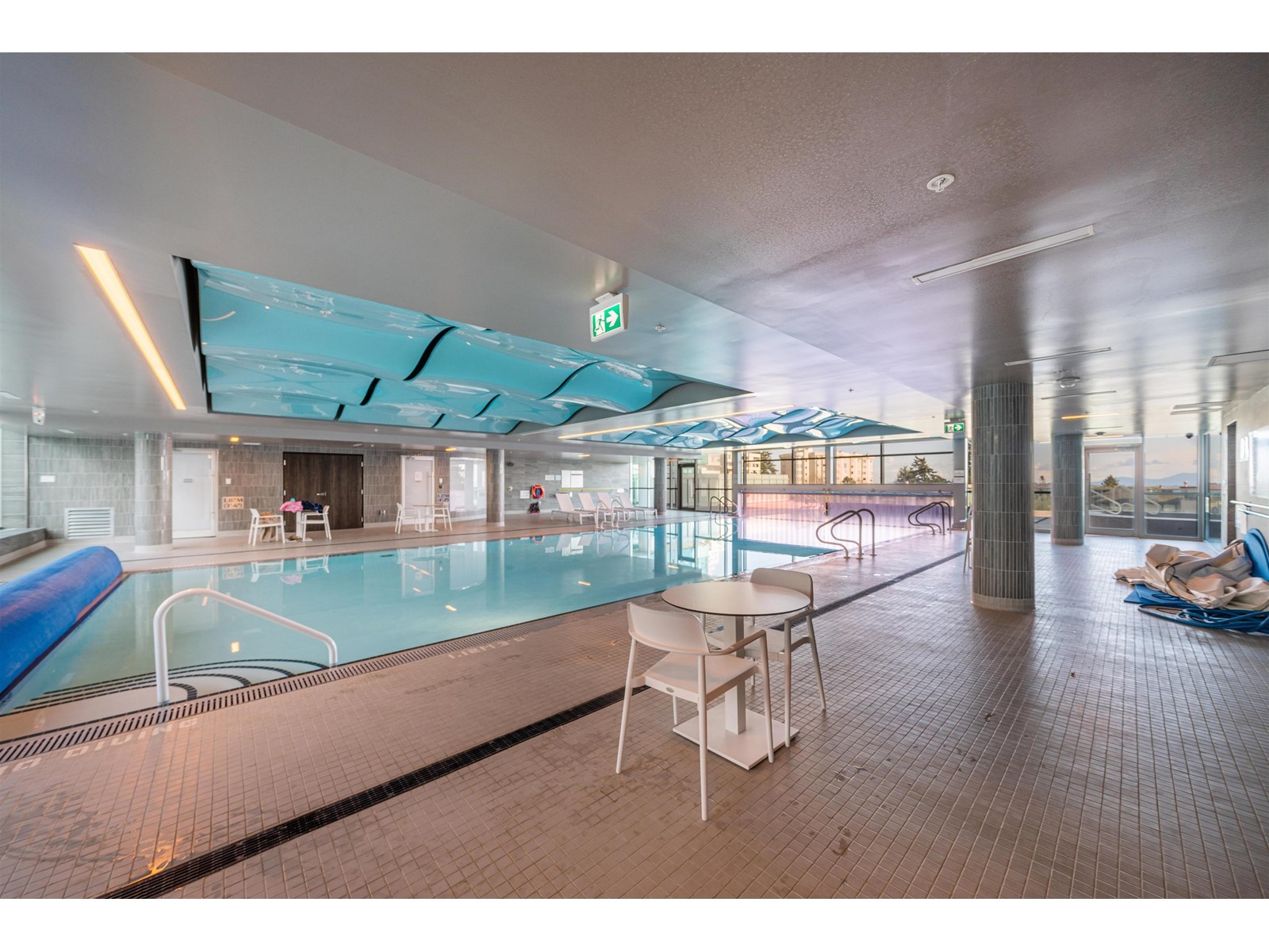 2203 1500 MARTIN STREET, White Rock