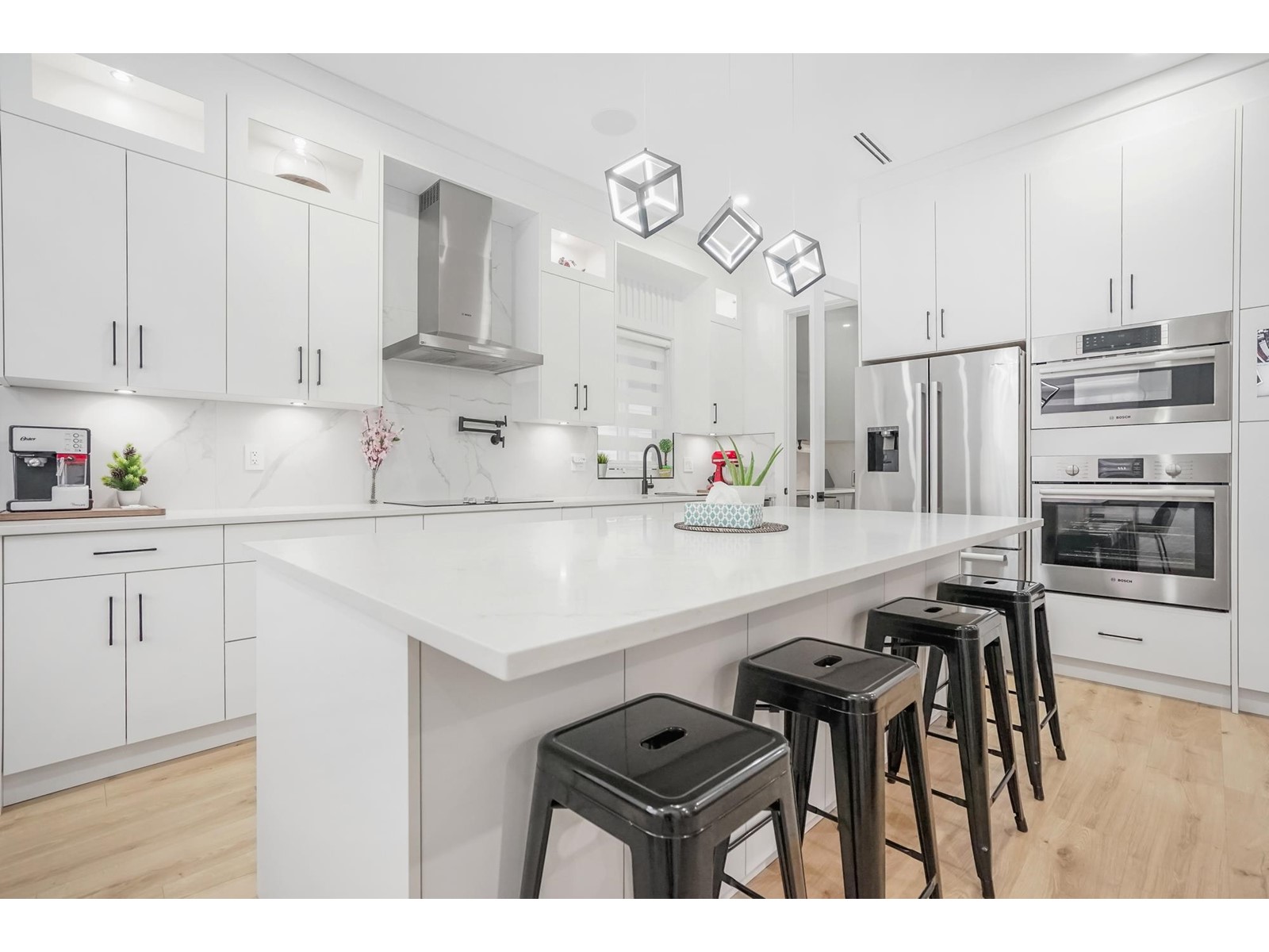 2581 TERMINAL COURT, Abbotsford real estate listing R2956847