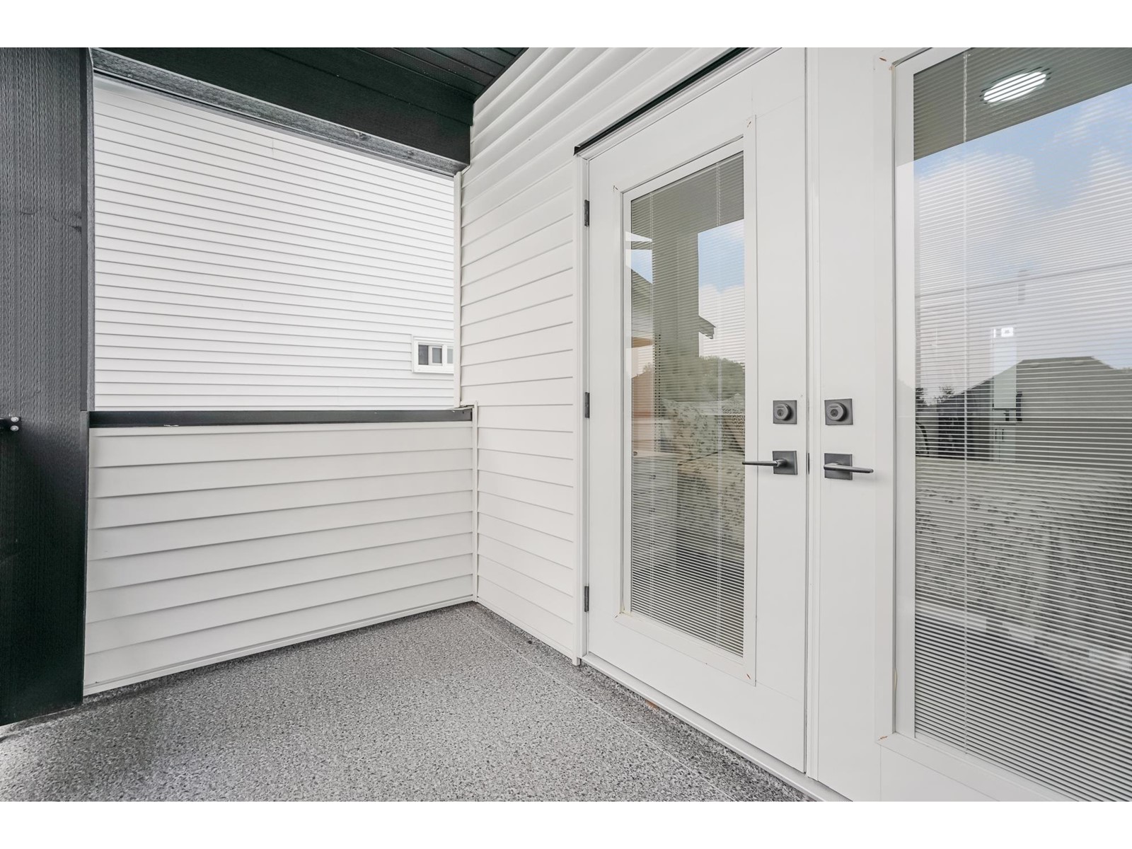 2581 TERMINAL COURT, Abbotsford real estate listing R2956847