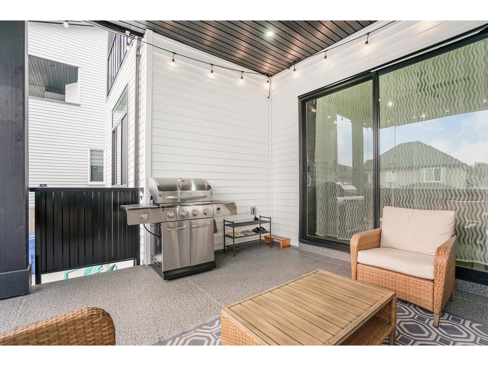2581 TERMINAL COURT, Abbotsford real estate listing R2956847