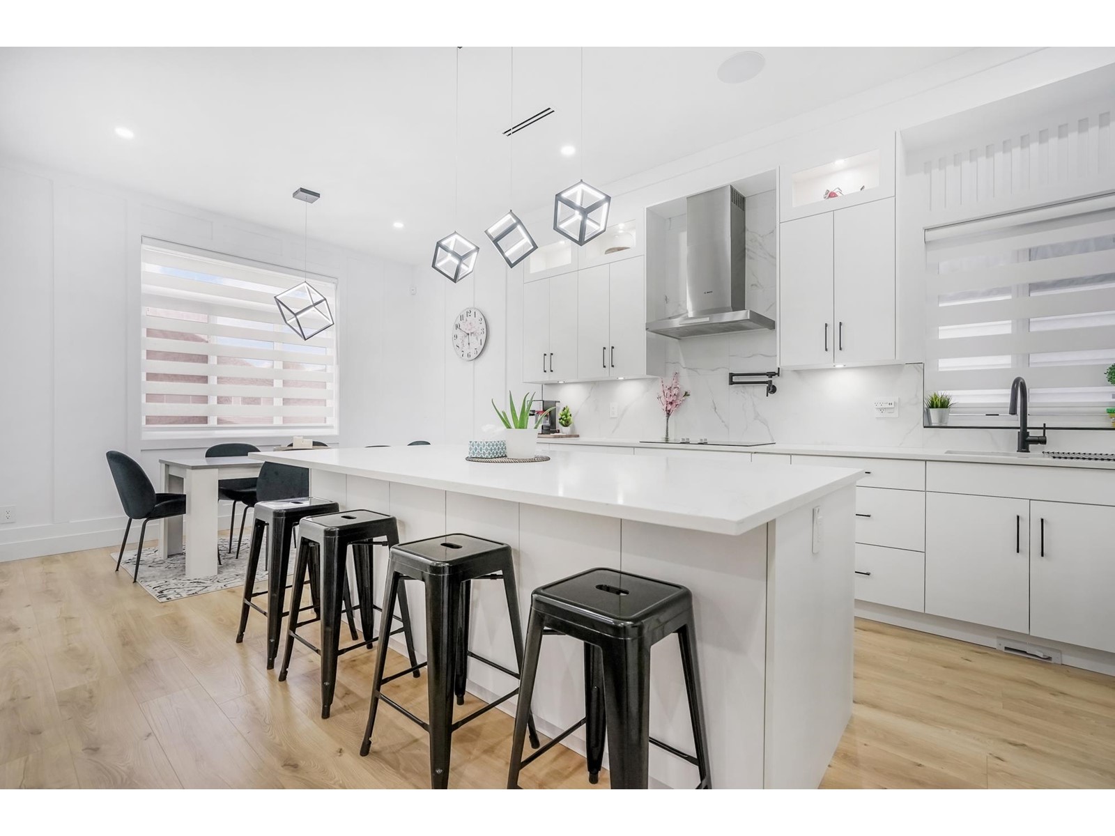 2581 TERMINAL COURT, Abbotsford real estate listing R2956847