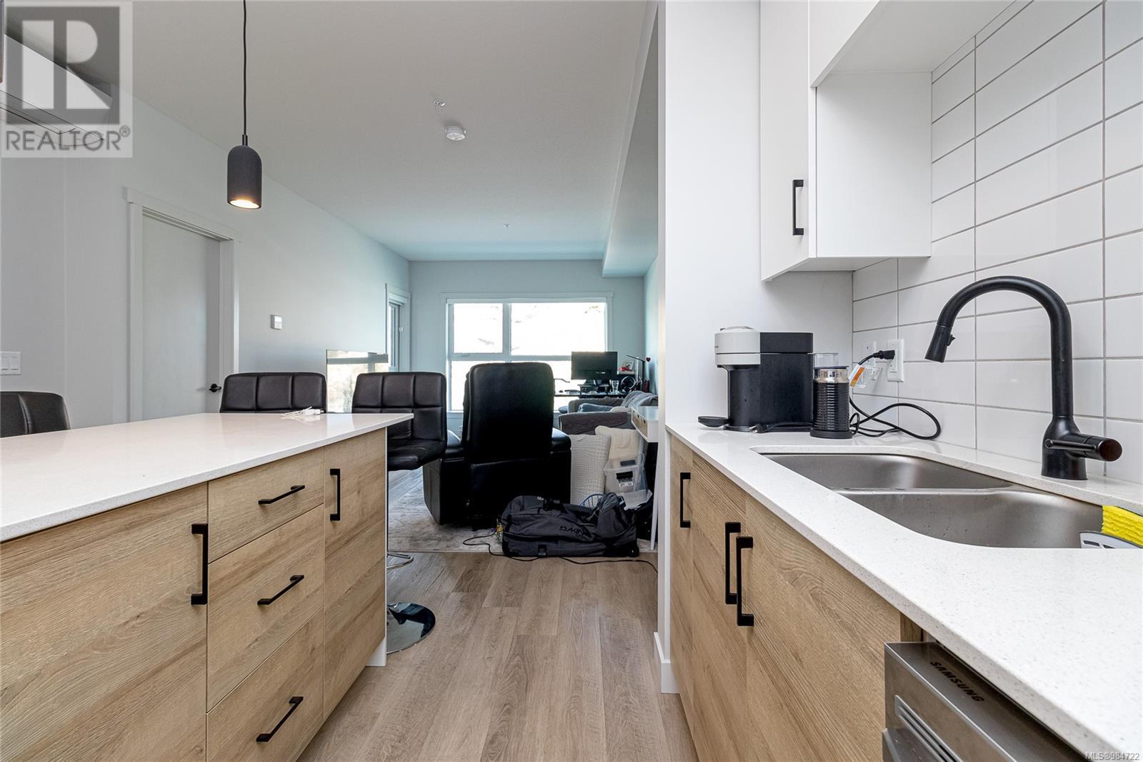 203A 2461 Gateway Rd, Langford real estate listing 984722