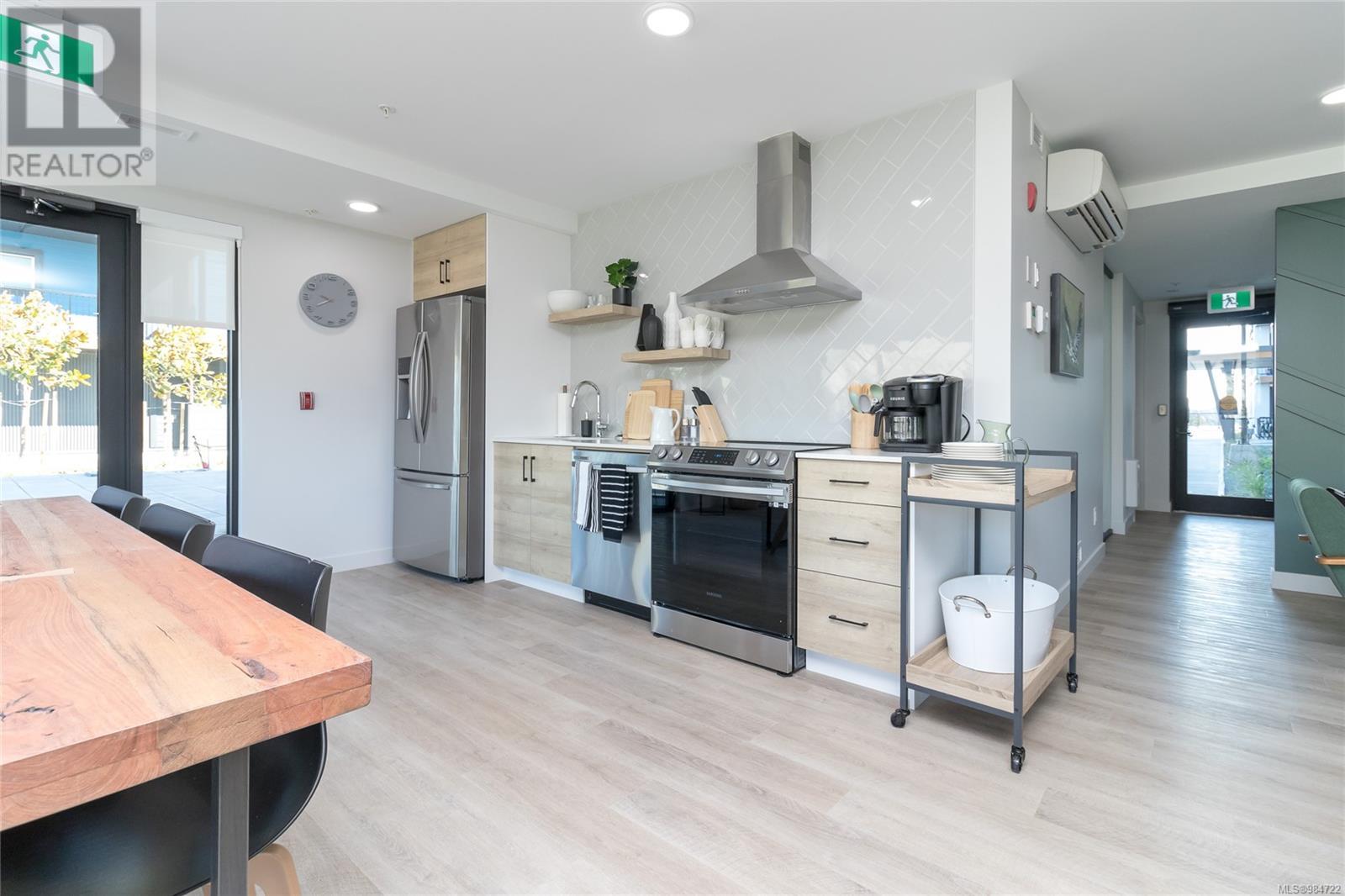 203A 2461 Gateway Rd, Langford real estate listing 984722