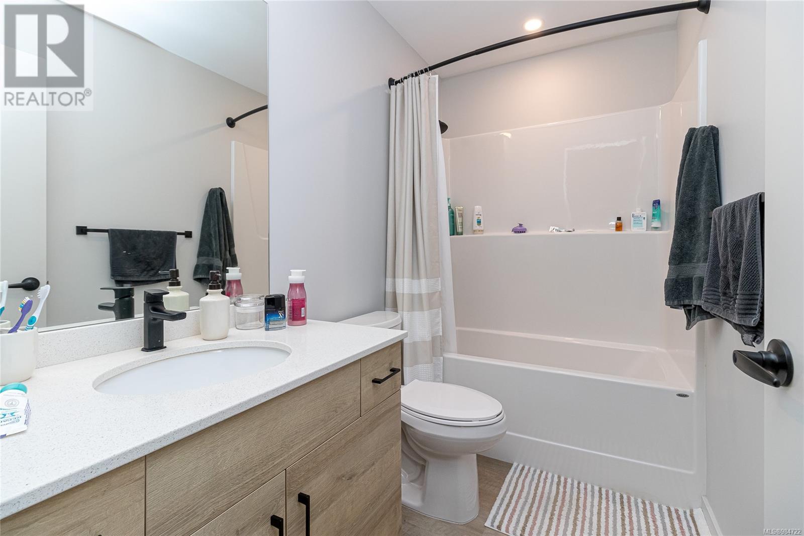203A 2461 Gateway Rd, Langford real estate listing 984722