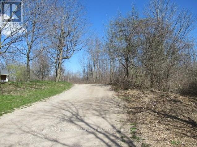 Photo 2 of 1525 Snake Road, Burlington ON
