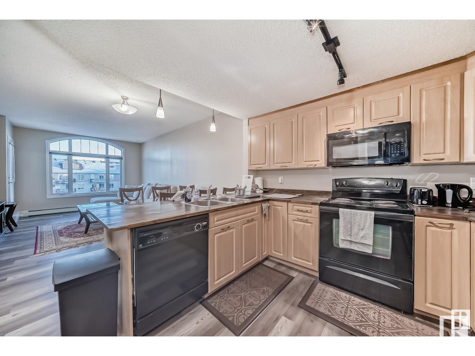 Single Family House for Sale in #   AV NW Edmonton 