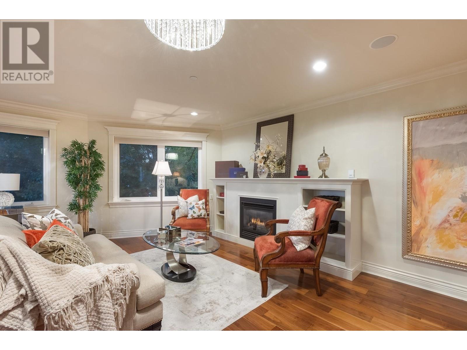 2533 WESTHILL DRIVE, West Vancouver
