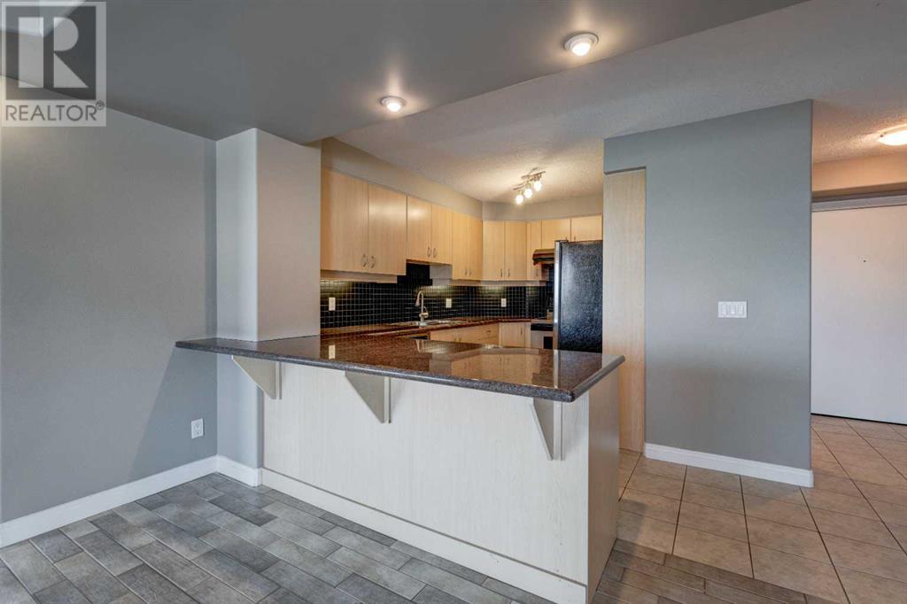 Single Family House High rise for Sale in    Avenue SW Downtown West End Calgary 