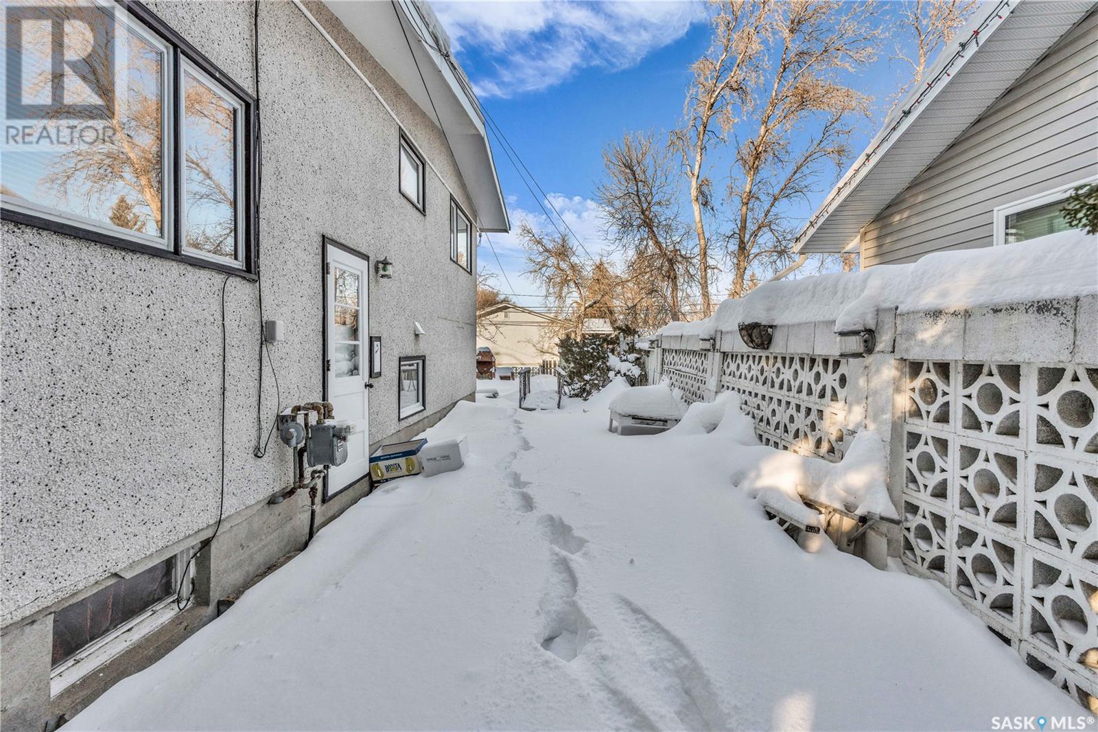 Single Family House for Sale in  th AVENUE Regina 