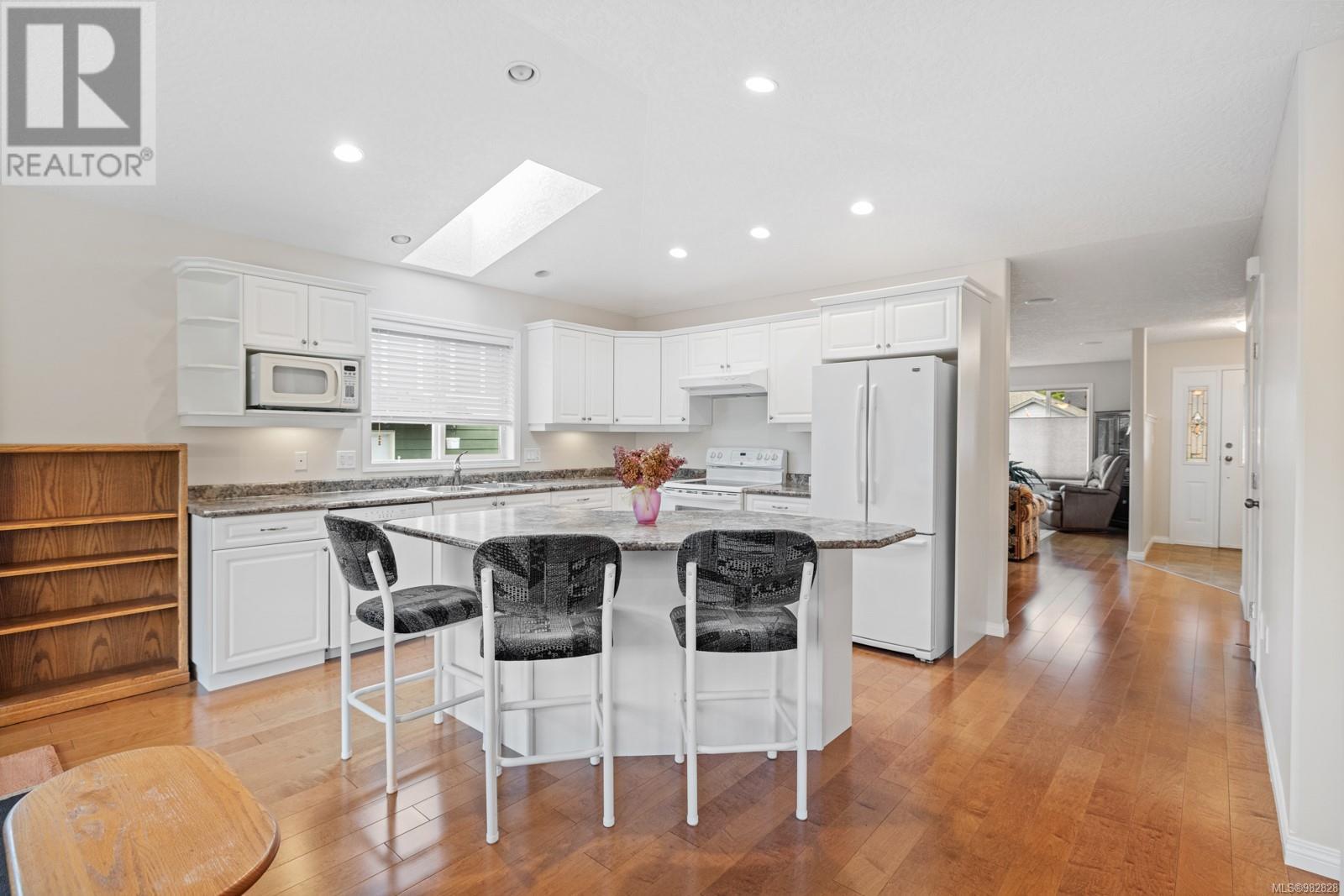 3335 Creegan Dr, Chemainus
