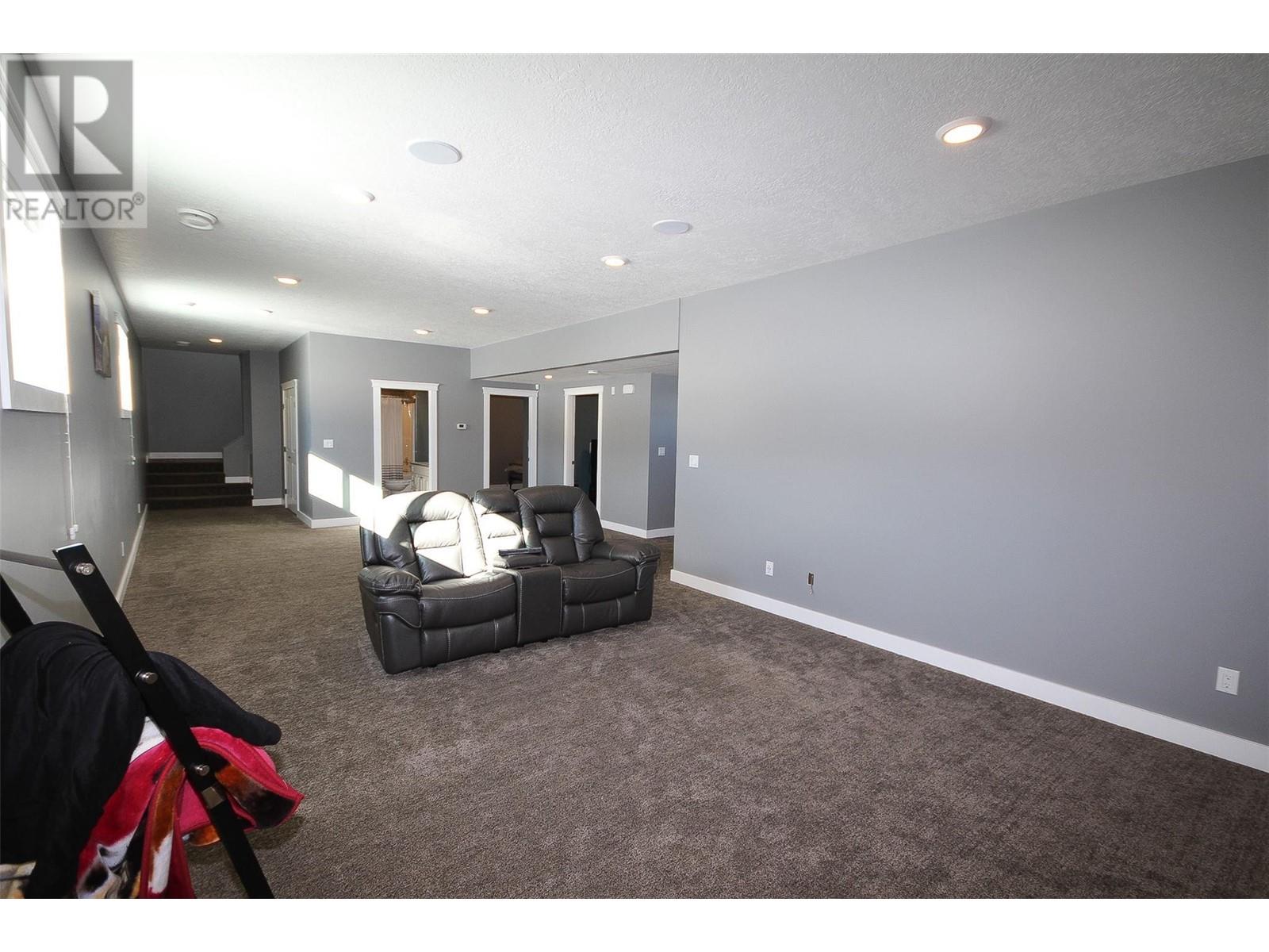 5543 97 Highway, Dawson Creek