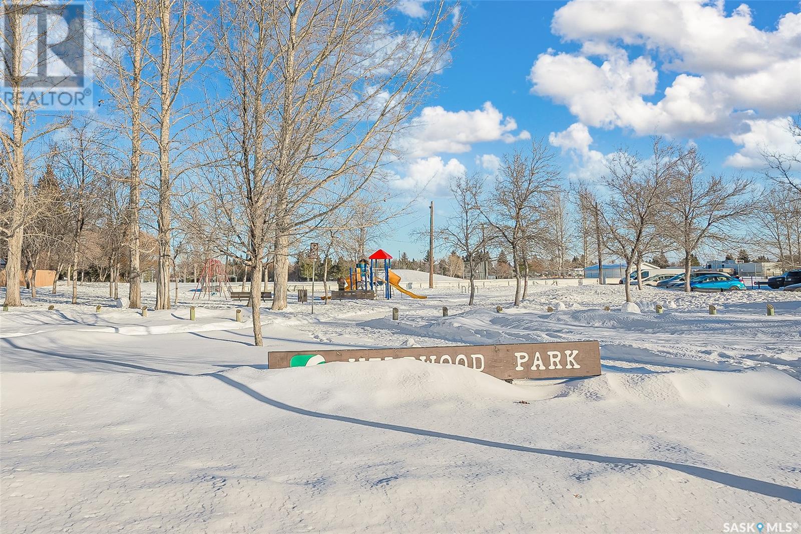 Single Family House Bungalow for Sale in  Avondale ROAD Saskatoon 