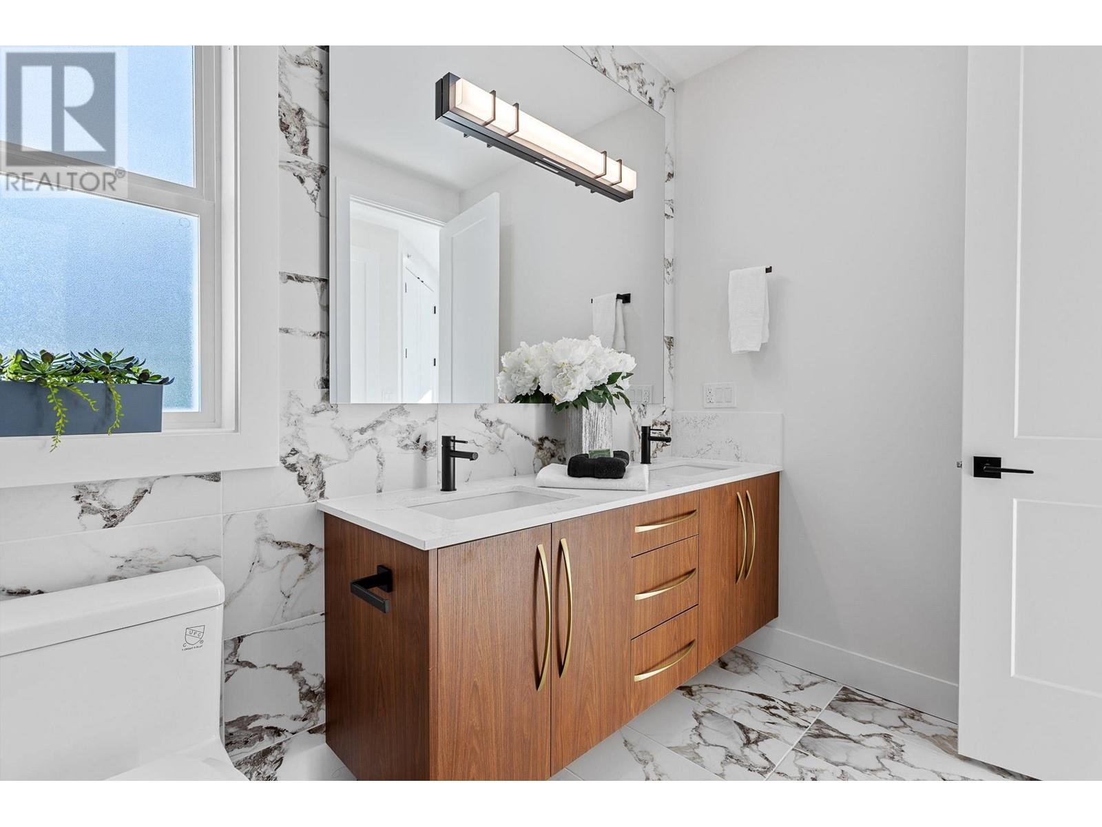 2418 FRISKIE AVENUE, Port Coquitlam real estate listing R2957240
