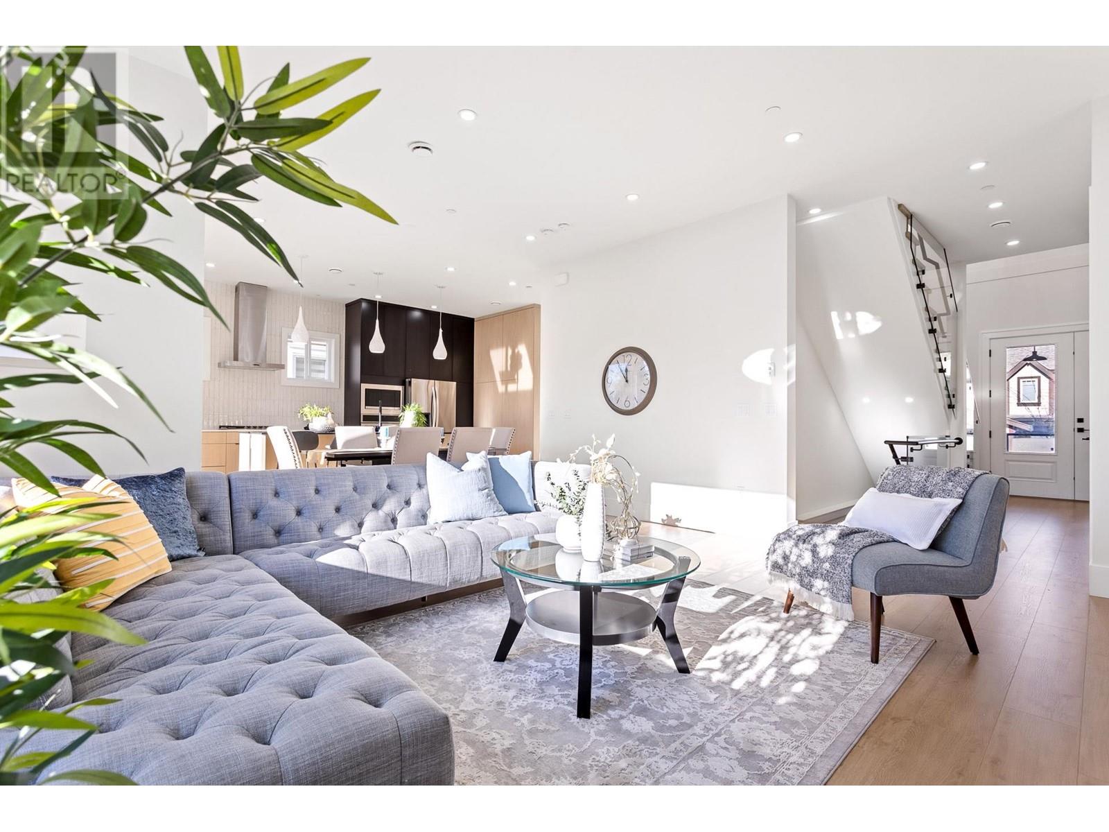 2426 FRISKIE AVENUE, Port Coquitlam real estate listing R2957236