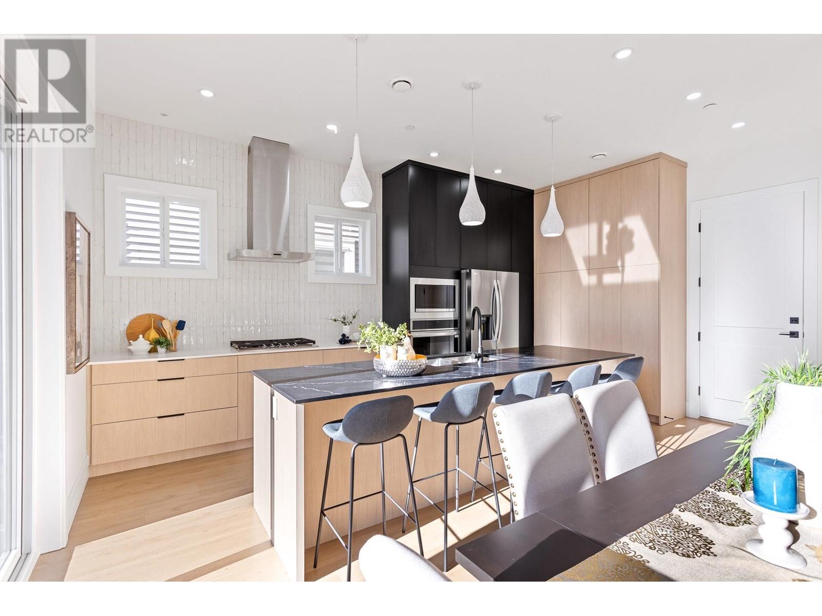 2426 FRISKIE AVENUE, Port Coquitlam real estate listing R2957236