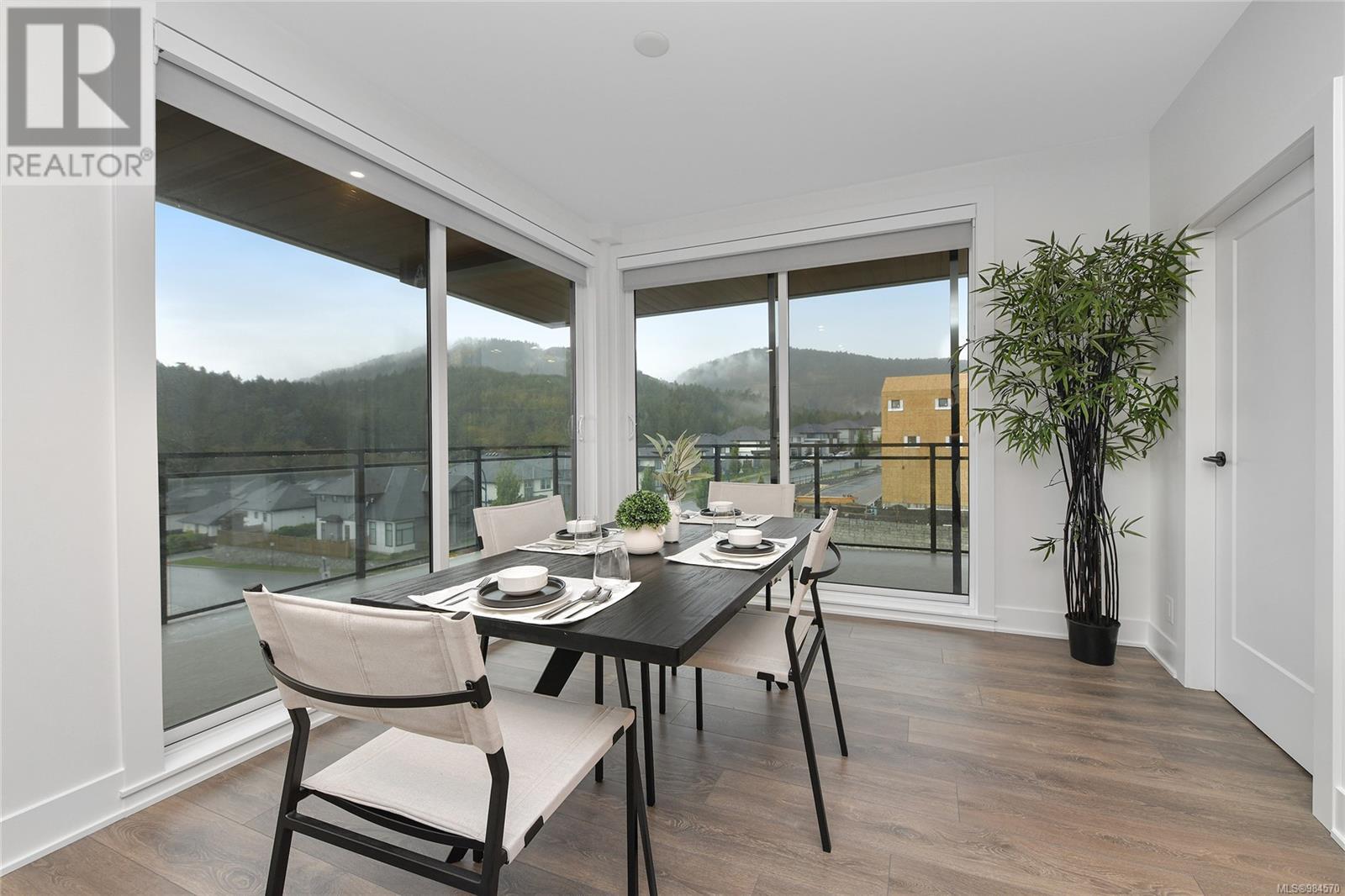 302 1110 Samar Cres, Langford real estate listing 984570