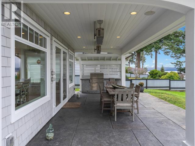 3569 MARINE AVE, Powell River
