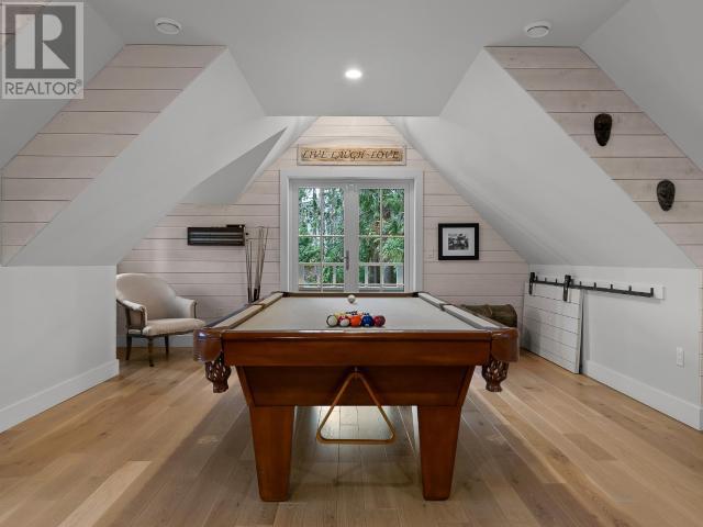 3569 MARINE AVE, Powell River