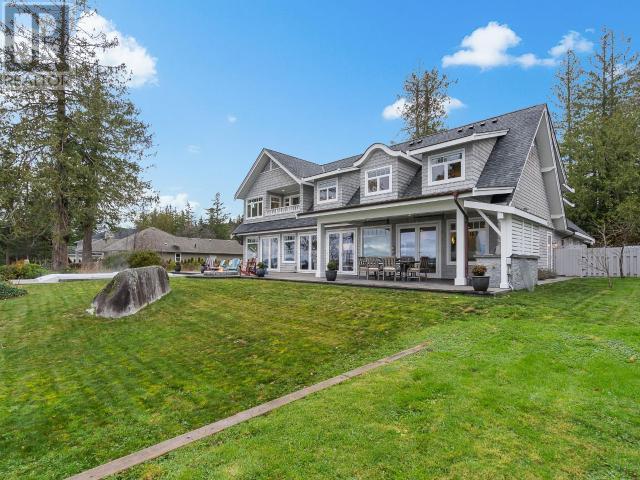 3569 MARINE AVE, Powell River