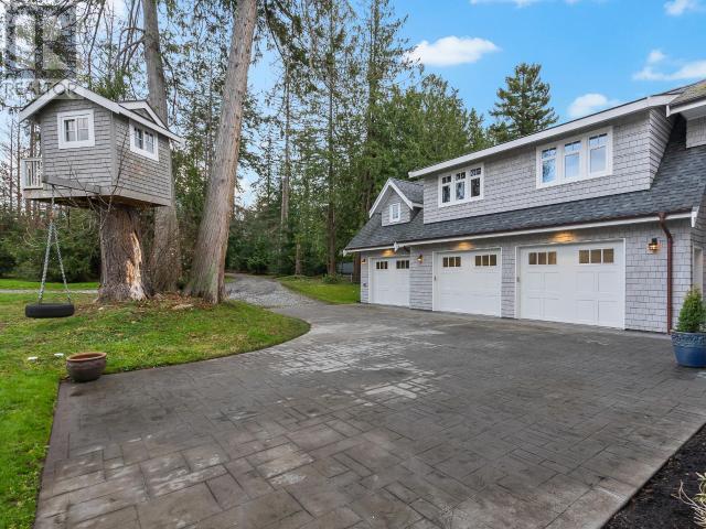 3569 MARINE AVE, Powell River