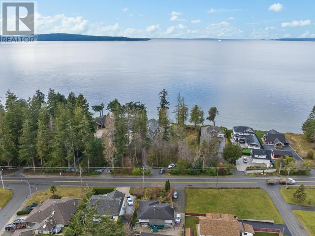3569 MARINE AVE, Powell River