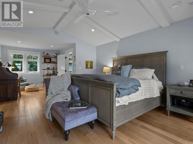 3569 MARINE AVE, Powell River
