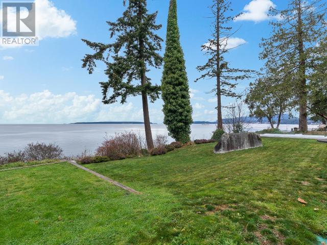 3569 MARINE AVE, Powell River