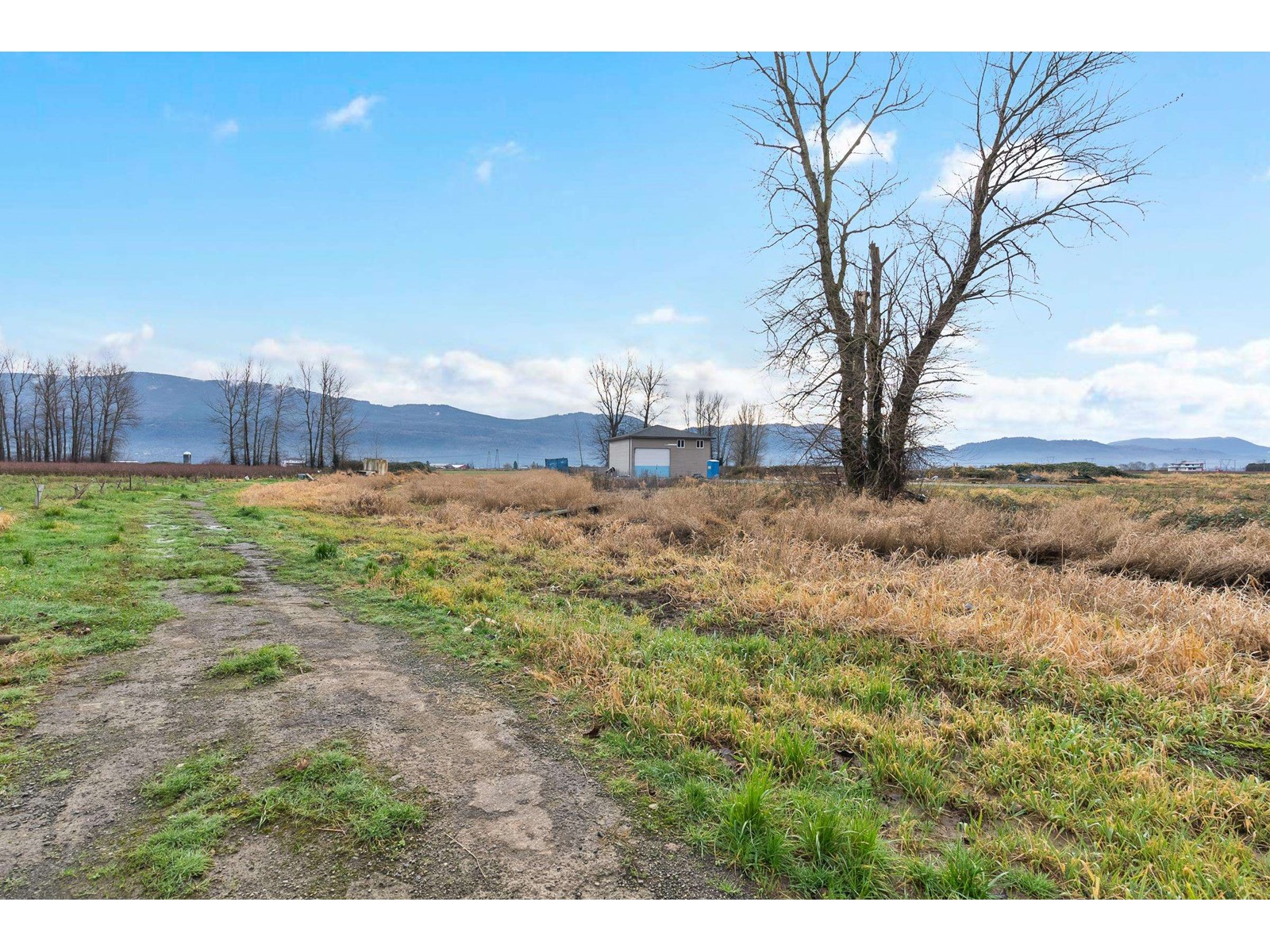 39330-39452 SOUTH PARALLEL ROAD, Abbotsford real estate listing R2956815