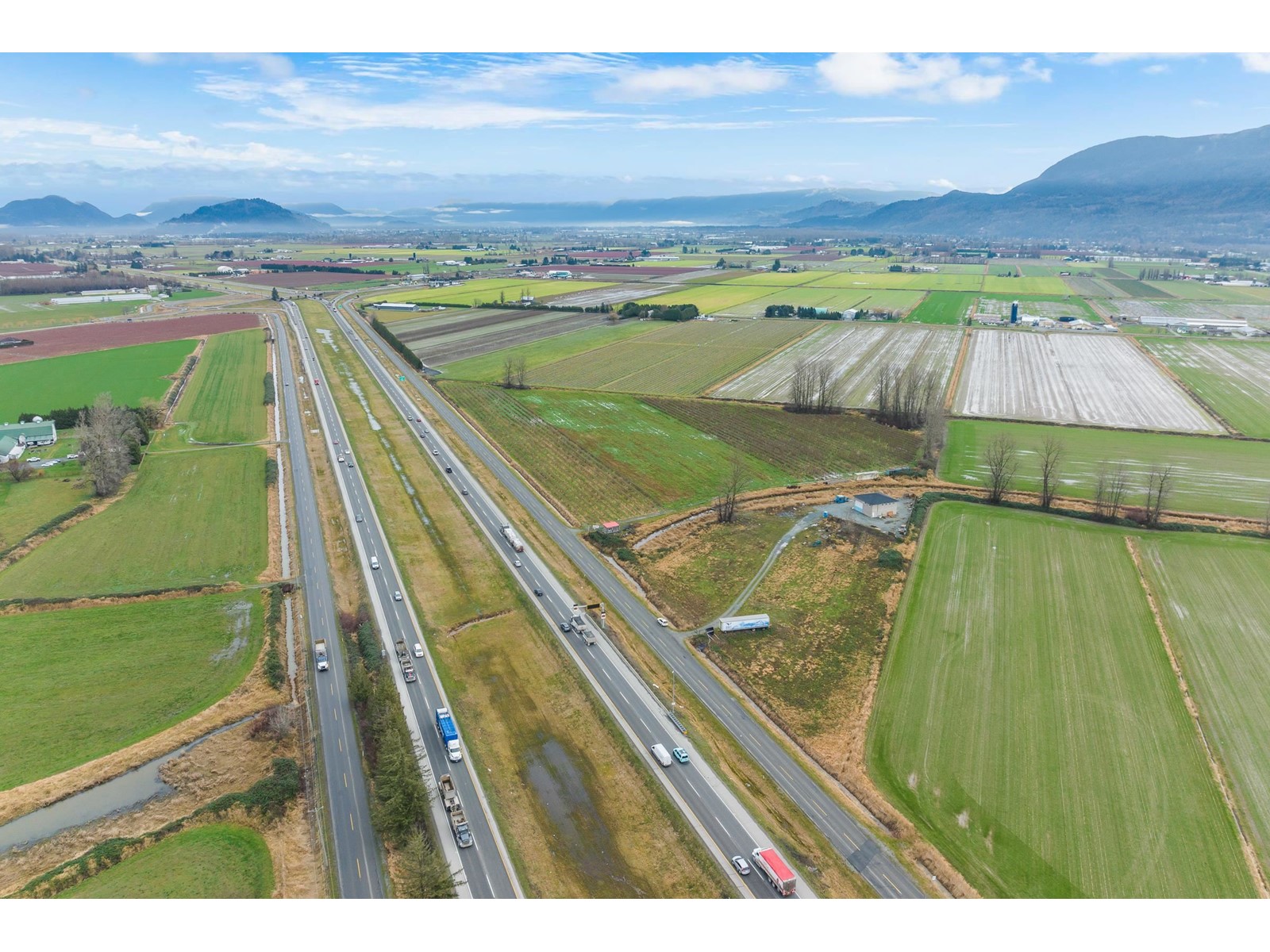 39330-39452 SOUTH PARALLEL ROAD, Abbotsford real estate listing R2956815