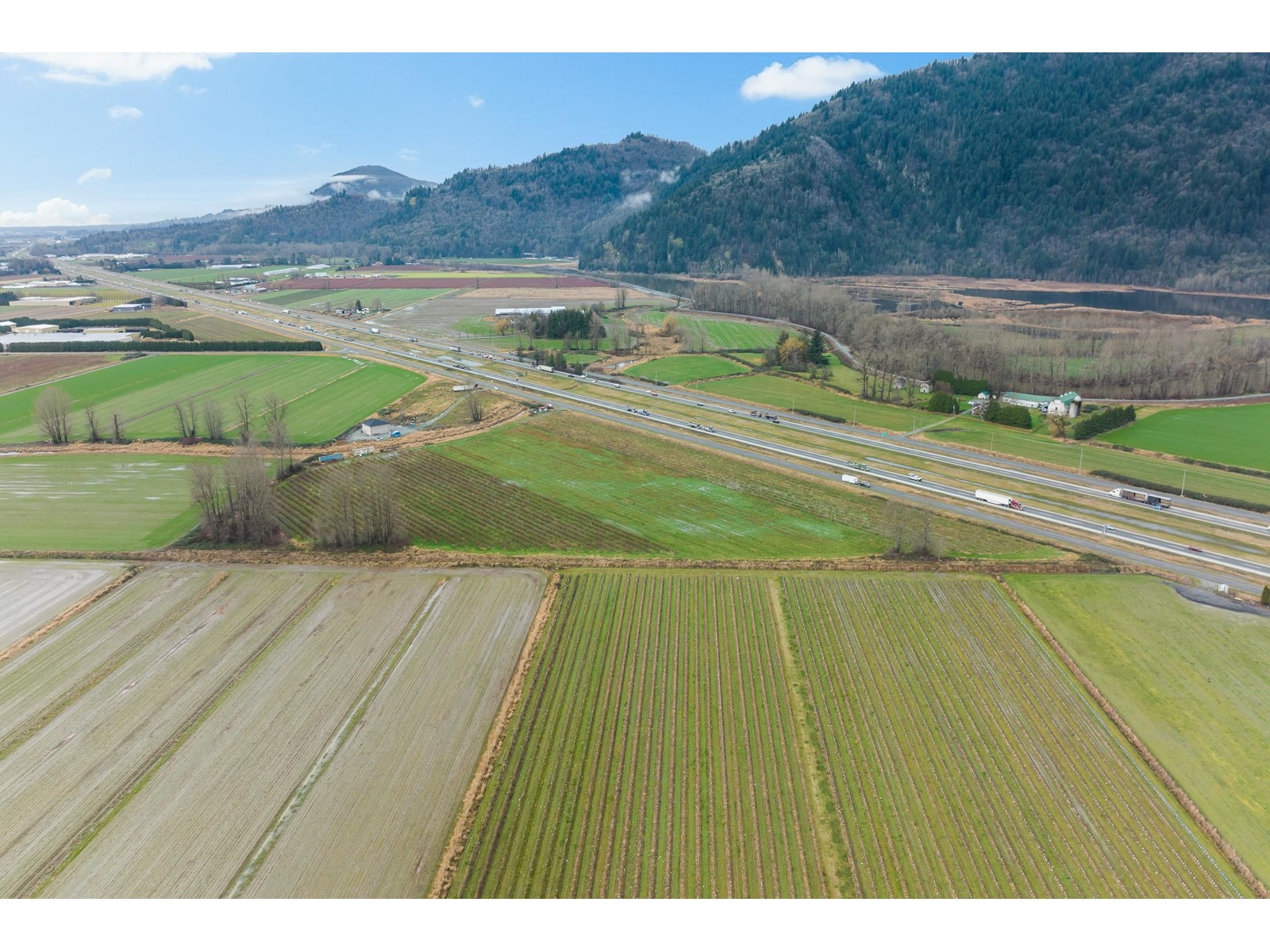 39330-39452 SOUTH PARALLEL ROAD, Abbotsford real estate listing R2956815