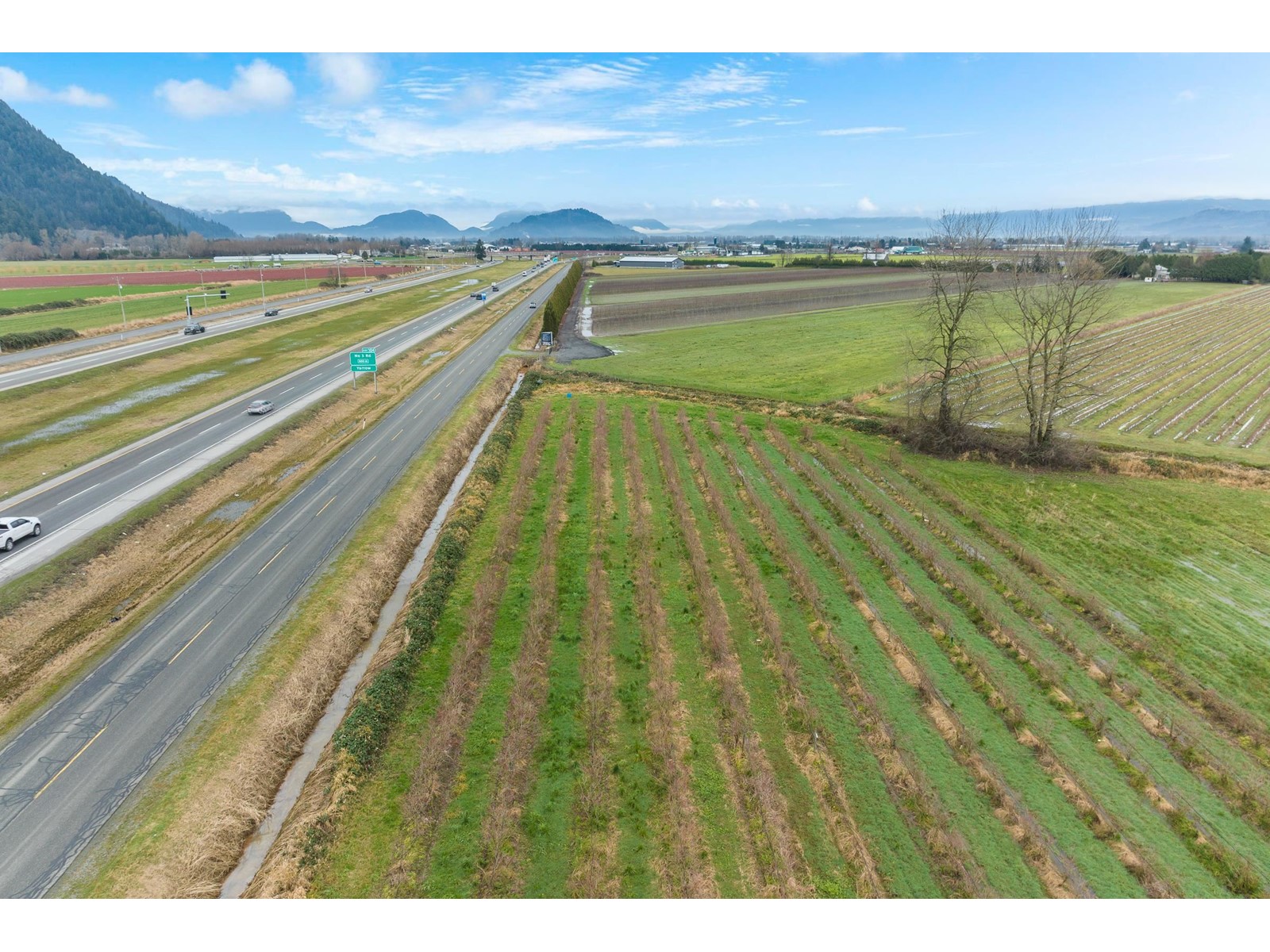 39330-39452 SOUTH PARALLEL ROAD, Abbotsford real estate listing R2956815