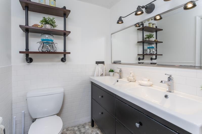 103 1390 MERKLIN STREET, White Rock real estate listing R2957002