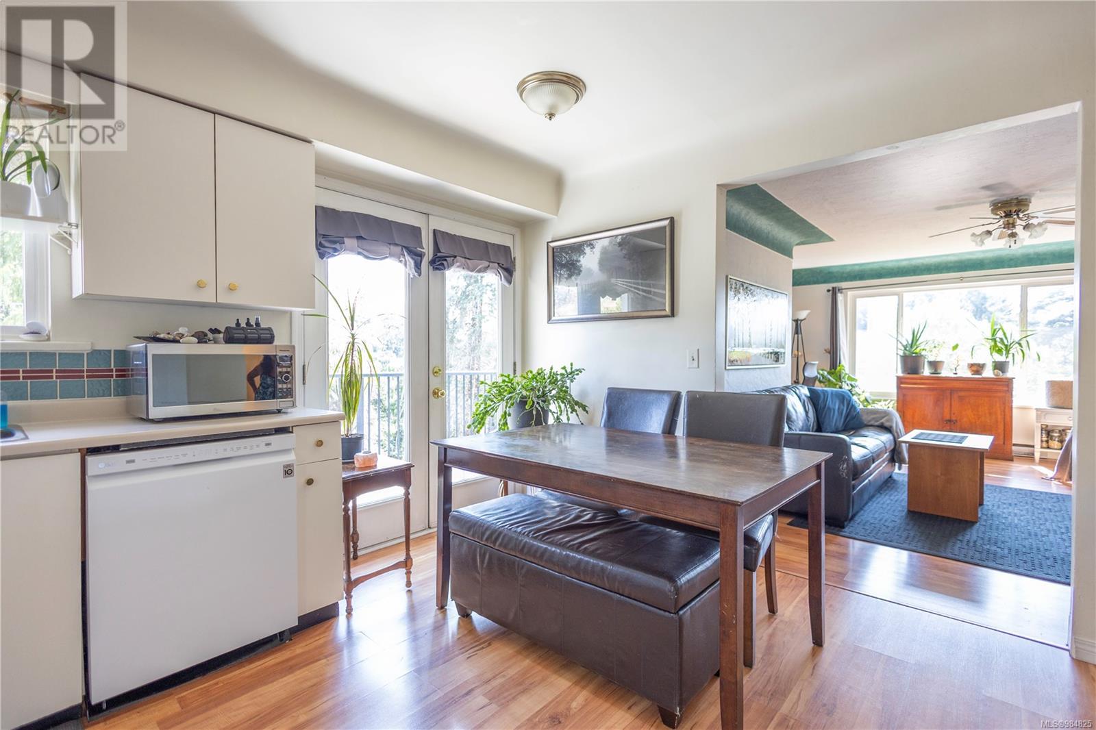 660 Rockingham Rd, Langford real estate listing 984825